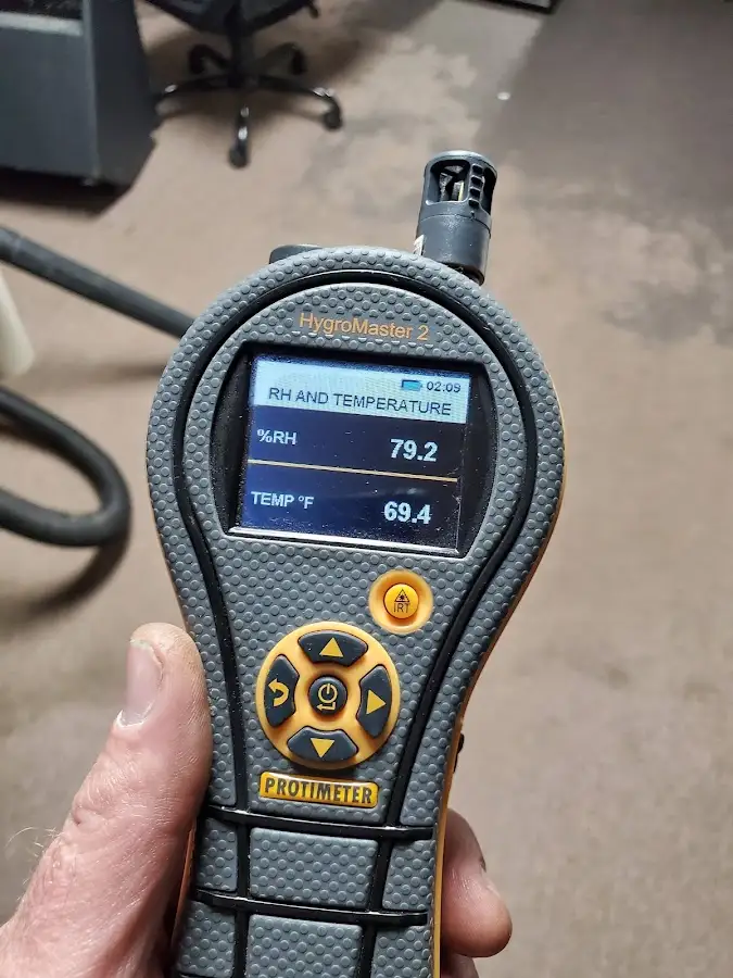Moisture meter humidity assessment for Mold Remediation & Removal in Glen Ellyn
